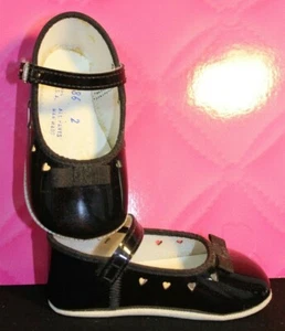 Vintage - Unbranded Girls Baby Shoe Black Patent Flat w/ Strap Size 2 - Picture 1 of 6