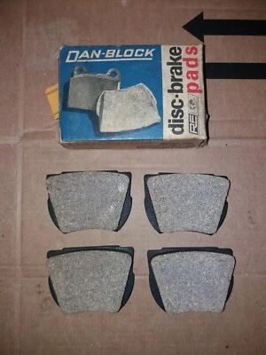 Morgan Plus 4 Plus Sports 1959 a 1967 serie 4/4 V pastillas de freno de disco delanteras nos Foto 1 de 4