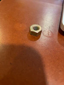 MUTTERN FÜR STIHL 9210 261 1140 STCK 2 PRO KAUF - Bild 1 von 3