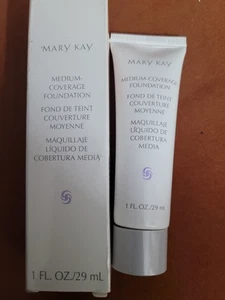 Mary Kay Medium Coverage Foundation Ivory 204 1 oz Gray Cap 042001 - Picture 1 of 2