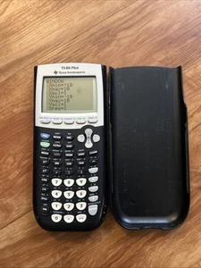Calculadora gráfica Texas Instruments TI-84 Plus - negra con cubierta - funciona - Imagen 1 de 4