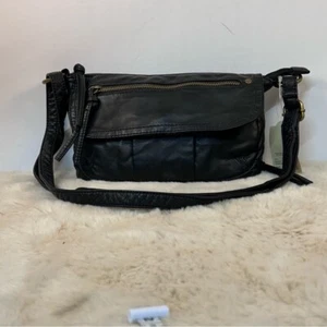 St. John's Bay Black Crossbody Bag with Adjustable Strap - Picture 1 of 8