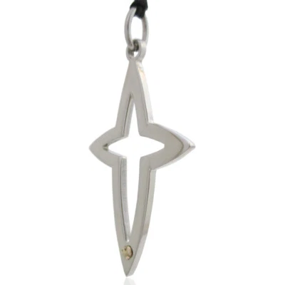 Ciondolo croce a punta mm 44x24 in acciaio lucido con borchia in oro 18 carati - Immagine 1 di 2