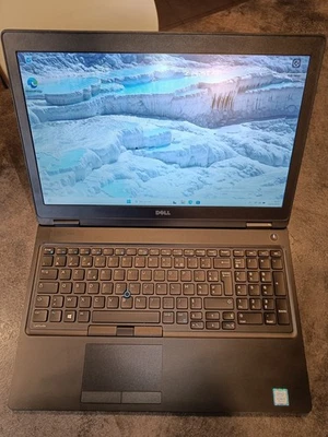 DELL 5580 15.6' Core i3-7100U 2.4Ghz Windows 11 PRO - TBE - Bild 1 von 3