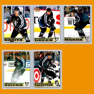 Anaheim Mighty Ducks Lot 5 Hockey Cards Pacific Paramount Paul Kariya NM Hockey - Picture 1 of 7