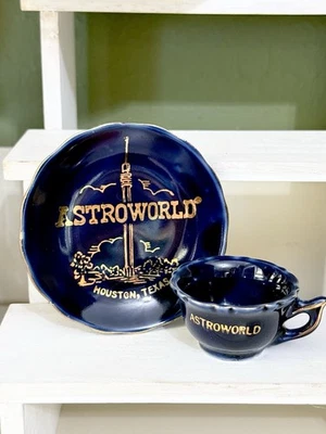 RaRe винтажный 1960-х ASTROWORLD сувенирный кобальт синий/золотой чашка и блюдце Хьюстон TX - Изображение 1 из 2