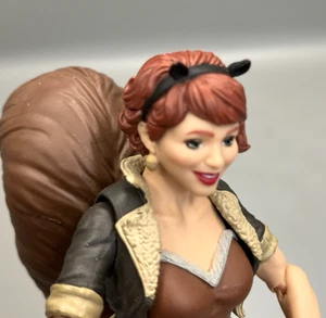 Figura de acción Marvel Legends Squirrel Girl 6" - Imagen 1 de 9