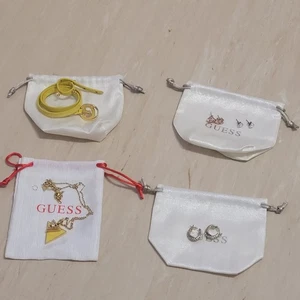 Guess  Damenschmuck,  - Bild 1 von 21