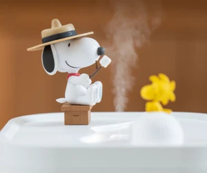 PEANUTS SNOOPY Figure Night Mood Lamp Humidifier SN021-074 Authentic NEW - Picture 1 of 8