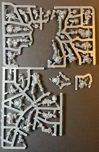Infiltrator Squad B Helix Gauntlet Smoke Vanguard Task Force 40k - NoS (x5) - Picture 1 of 3
