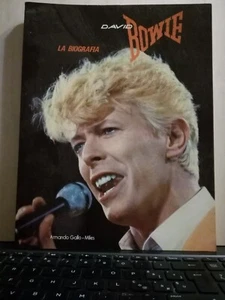 LIBRO DAVID BOWIE LA BIOGRAFIA - Armando Gallo - 1983 - nuovo - Picture 1 of 12