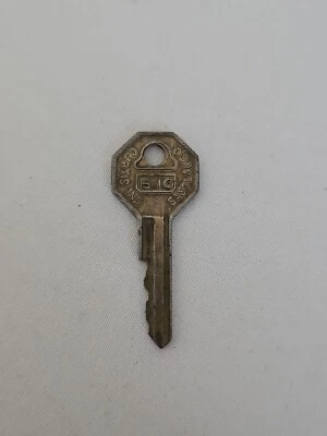 VINTAGE CURTIS IND. B-10 EASTLAKE.O KEY FITS GENERAL MOTORS CARS  - Image 1 of 4