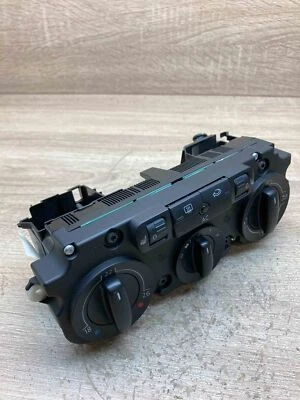 3C2820045A 5HB009328 27 Volkswagen  AC AIR Conditioning  CONTROL Climate  Seat H - Image 1 of 4