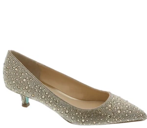 Betsey Johnson Women's Scout Pump 7, Light Gold - Picture 1 of 8