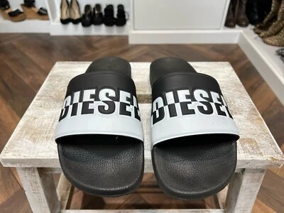 Deslizantes diésel blanco y negro talla 43 a 44 Foto 1 de 4