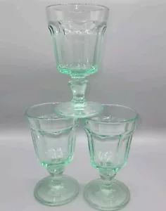 Bormioli Rocco Italien Wein Wasser Eisbecher Platte grün Glas Kelche 3 - Bild 1 von 4