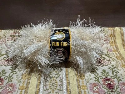 Hilo marca León divertido piel marfil bola pestañas madeja poliéster Foto 1 de 4