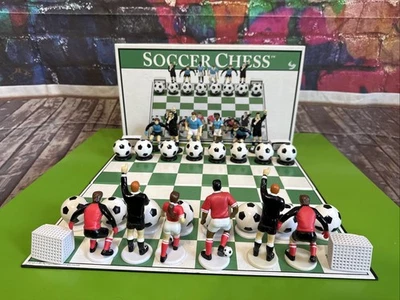 Soccer Chess COMPLETE Big League Promotions 2002 Football Sports Game READ DESCR - Image 1 of 4