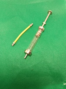 Vintage 2ml GLASS SYRINGE Old medical Vintage USSR - Picture 1 of 7