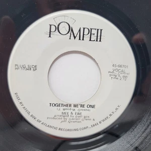 Mee & Ewe Together We're One 7" 45rpm m- Vinyl Soul Record free sleeve - Imagen 1 de 2