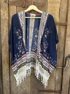 Jolt Kimono Damen mittelblau Blumen vorne offen Spitzenborte Boho Cover Up - Bild 1 von 12