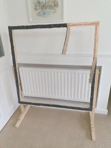 Teppich Hakenrahmen / Stanznadelrahmen 98cms x 98cms und Ständer - Bild 1 von 1