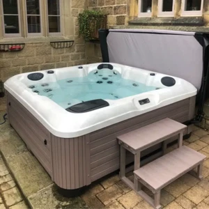 Black Diamond Hot Tub 2Lounger 5 Seats Gecko Controls 13amp Plug & Play 21 Jets - Picture 1 of 6
