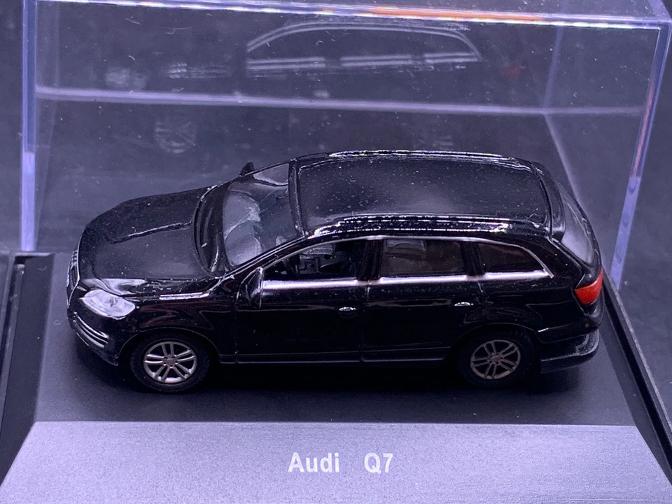Schuco modellismo auto 1:87 H0 Audi Q7 nero - Immagine 1 di 1