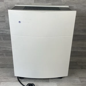 Purificador de aire BLUEAIR Classic 605 para habitaciones grandes, tecnología HEPASilent con WIFI - Imagen 1 de 11