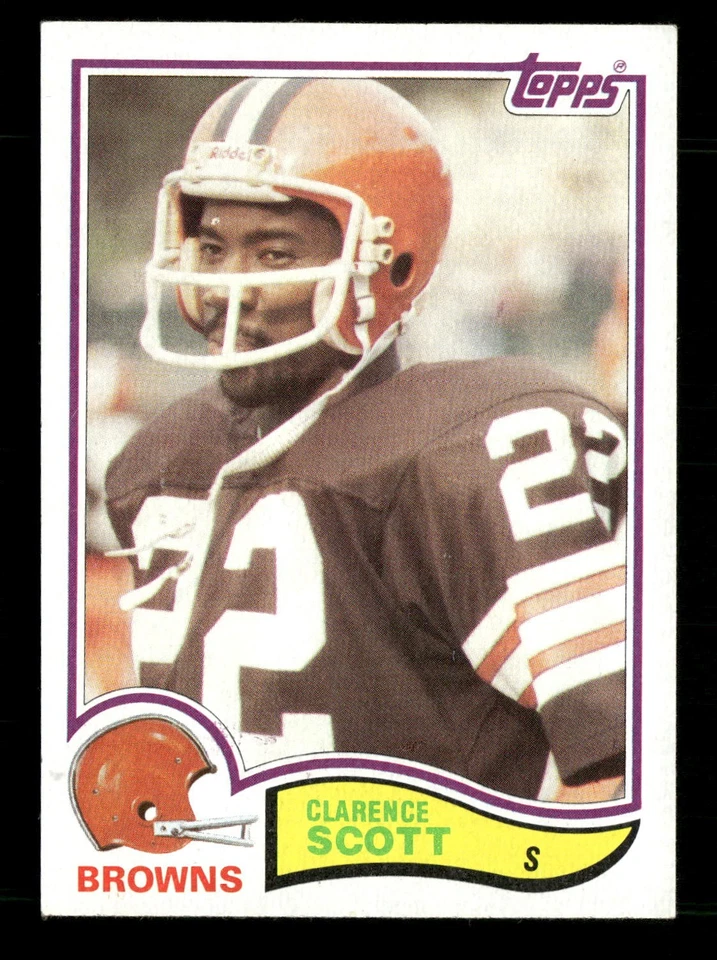 1982 Topps #73 Clarence Scott Cleveland Browns - Image 1 of 2