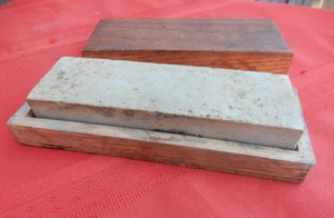 Vtg PIKE Washita Oilstone No. 1 Quality Sharpening Stone, Wooden Box - Foto 1 di 7