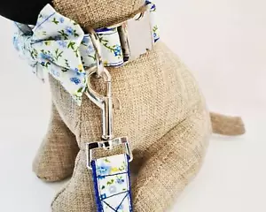 Blue floral/ditsy boy dog collar, lead/leash, bow tie/dickie bow set - Picture 1 of 5