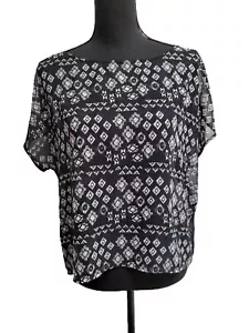 Forever 21 Top (L) Black Geometric Sheer Tapered Sleeveless - Picture 1 of 5