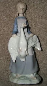 LLADRO NAO - SCHÖNES JUNGES MÄDCHEN MIT GANS - MADE IN SPAIN - NEUWERTIG! - Bild 1 von 6