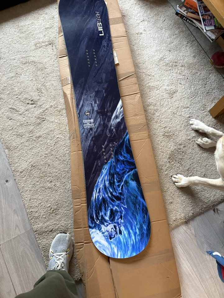 Lib Tech Attack Banana HP C2 2019 ￼ Snowboard 156 - Image 1 of 4