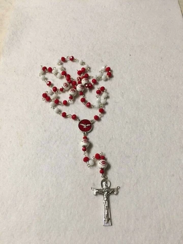 CINCINNATI REDS ROSARY NECKLACE JEWELRY GLASS BEAD BASEBALL LOGO MLB Cover
