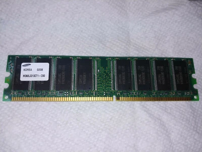 Memoria RAM Samsung DELL M368L3313CT1-CB0 DDR 256MB PC-2100 sin ECC 266Mhz Foto 1 de 2