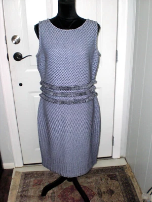 ST. JOHN COLLECTION 二手白色/薰衣草/黑色针织连衣裙 10 码 — 第 1/4 张图片