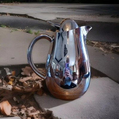 Carafe Insulated Coffee Tea Plastic Body Glass Insert 64 Oz - Image 1 of 4