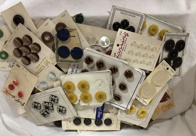300 (+) Gorgeous Vintage Buttons on Original cards, Variety of Colors, Sizes - Image 1 of 4