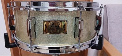 Pearl Classic Maple snare drum with soft case - Image 1 of 4