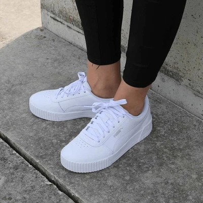 Zapatillas deportivas clásicas con plataforma Carina de cuero blanco con cordones PUMA 8 LE5-6 para mujer Foto 1 de 4