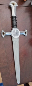 Electronic Anduril Sword King Elessar Lord of the Rings with SOUNDS 2003 Marvel - Picture 1 of 7