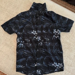 Youth Boy’s Hawk Hawaiian Floral Skater Short Sleeved Button Down Sz Small Blue - Picture 1 of 3