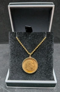 1907 22ct Gold Half Sovereign Coin in a 9ct Gold Pendant Mount & 46cm Rope Chain - Picture 1 of 7
