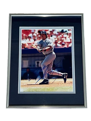 Mike Piazza Los Angeles Dodgers Signed 8x10 Photo Framed JSA Letter Authenticity - Image 1 of 4