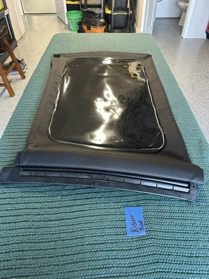 很好! 原始设备制造商 25VP88SX9AK 吉普牧马人 2018 - 2023 (4) 门右侧 — 第 1/4 张图片