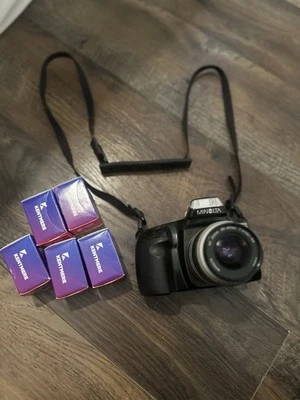 FILM CAMERA - Image 1 of 4