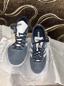 Brand New Adidas VL Courts 2.0 Size 5.5 - Picture 1 of 8