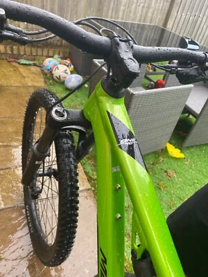 Merida 140400 full suspension with drop post. Excellent condition hardly ridden. - Image 1 of 4